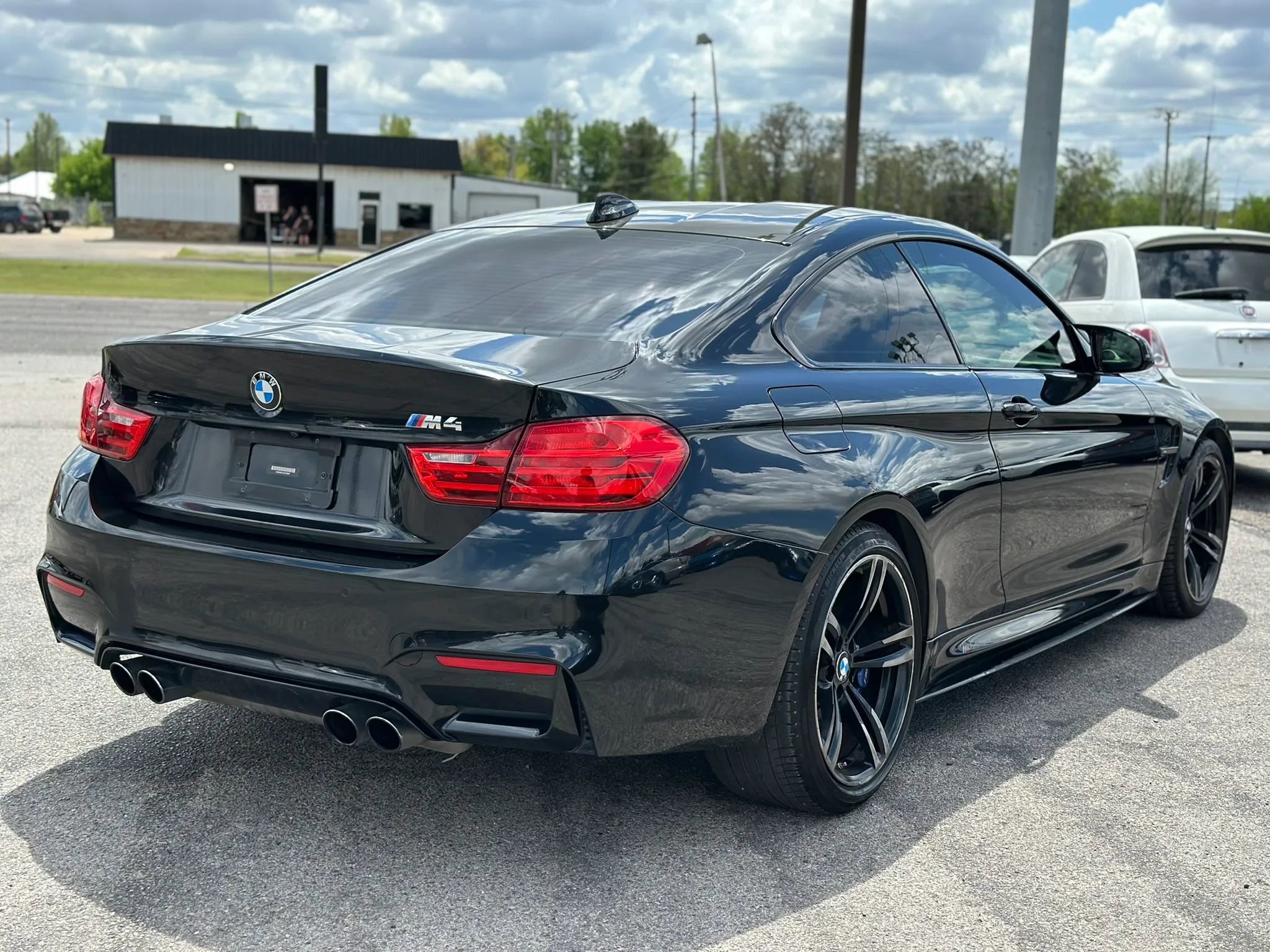 Used 2015 BMW M4 Coupe image 5