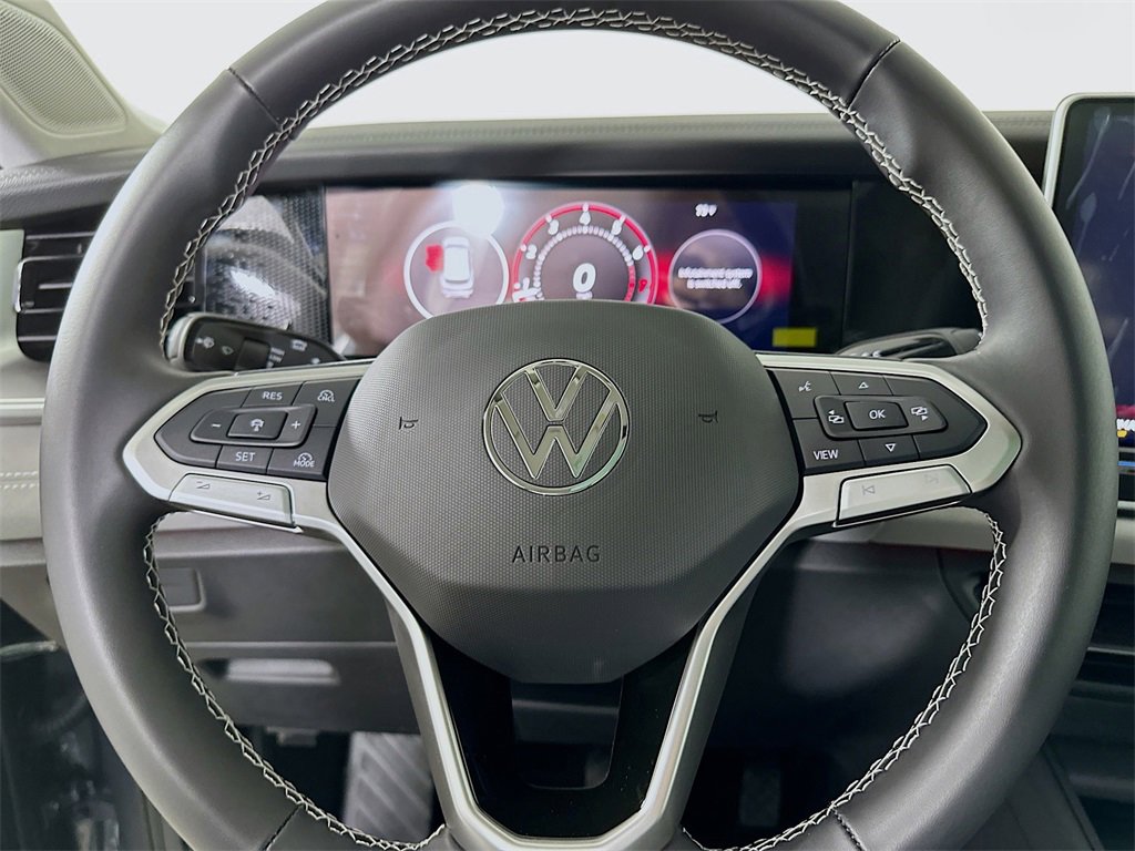 New 2026 Volkswagen Tiguan SE image 18