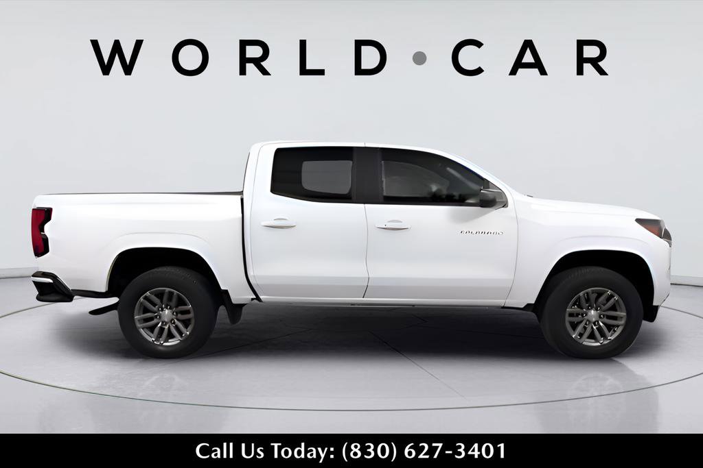Used 2024 Chevrolet Colorado LT w/ LT Convenience Package image 11