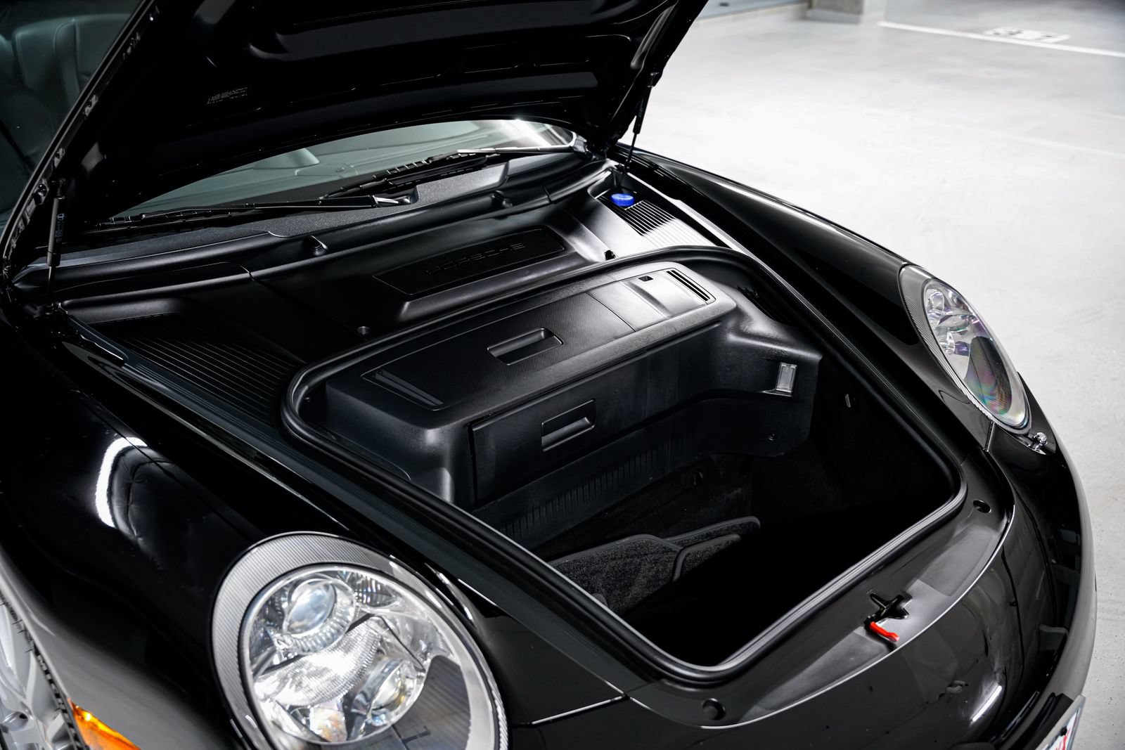 Used 2006 Porsche 911 Carrera S RWD image 36