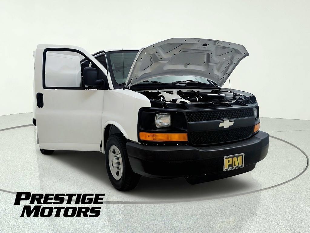 Used 2008 Chevrolet Express 1500 RWD image 11
