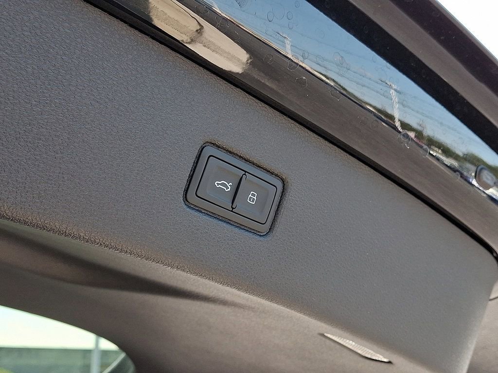 New 2025 Audi Q7 3.0T Premium Plus image 23