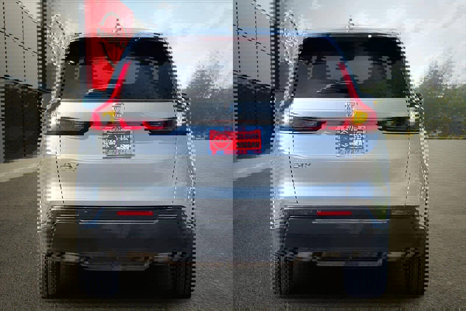 Used 2023 Honda CR-V EX-L image 8