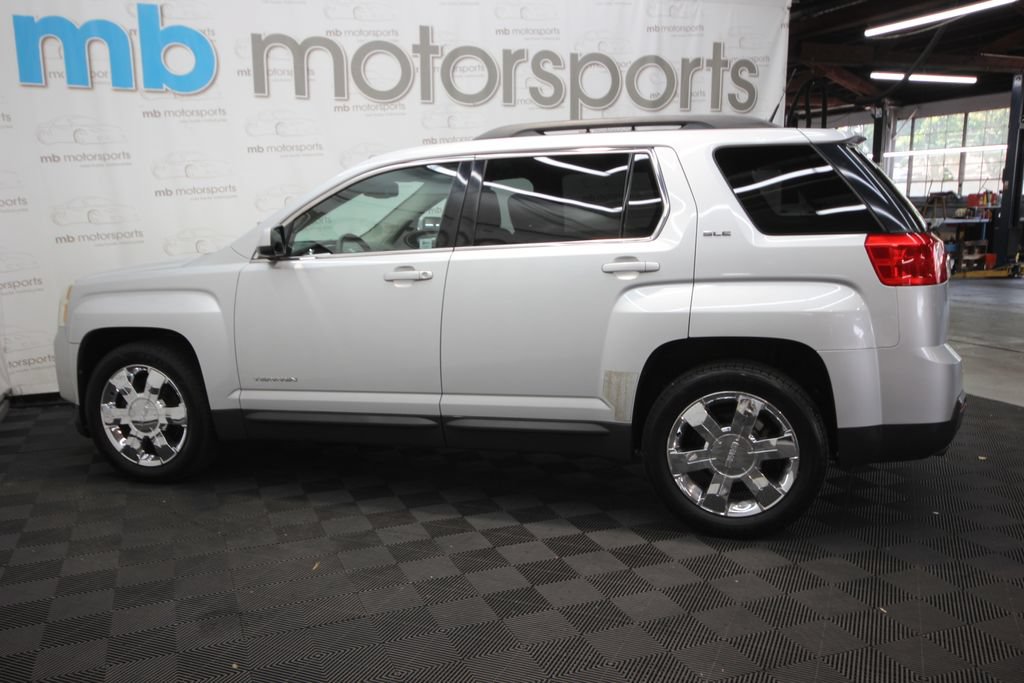 Used 2011 GMC Terrain SLE w/ Convenience Package FWD image 3