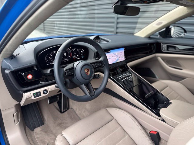 Used 2026 Porsche Panamera GTS AWD/4WD image 4