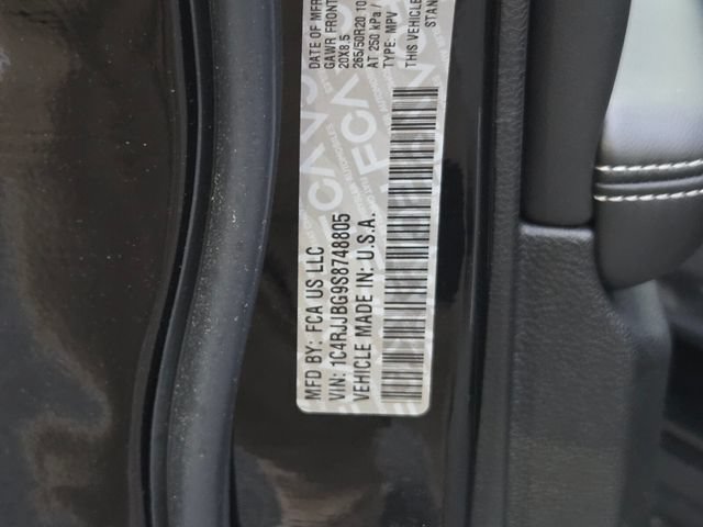New 2025 Jeep Grand Cherokee L Limited w/ Black Appearance Package RWD image 29