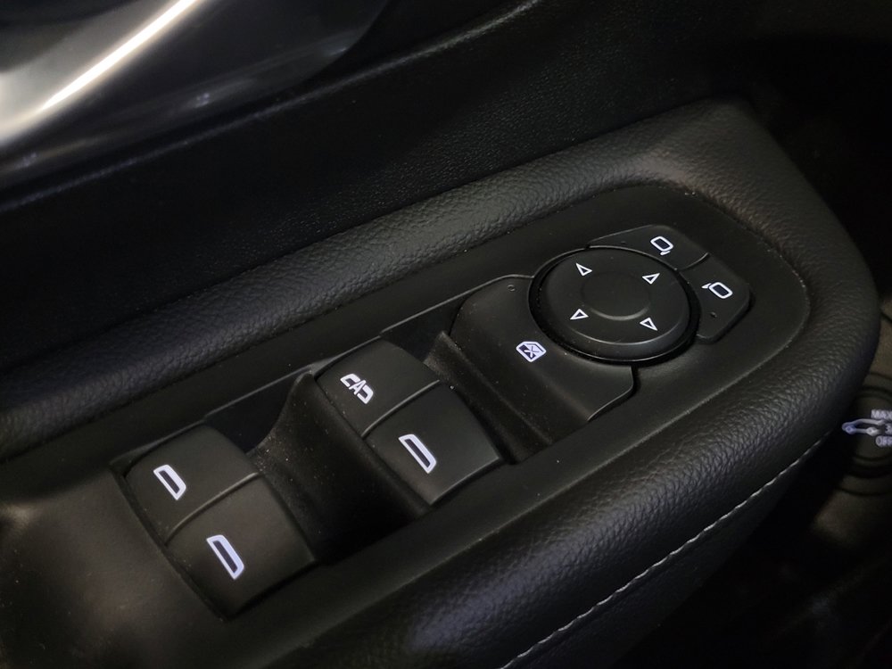 Used 2019 GMC Terrain Denali w/ Advanced Safety Package AWD/4WD image 27