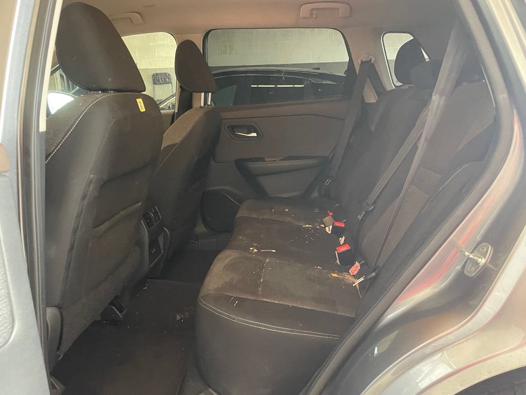 Used 2022 Nissan Rogue SV AWD/4WD image 16