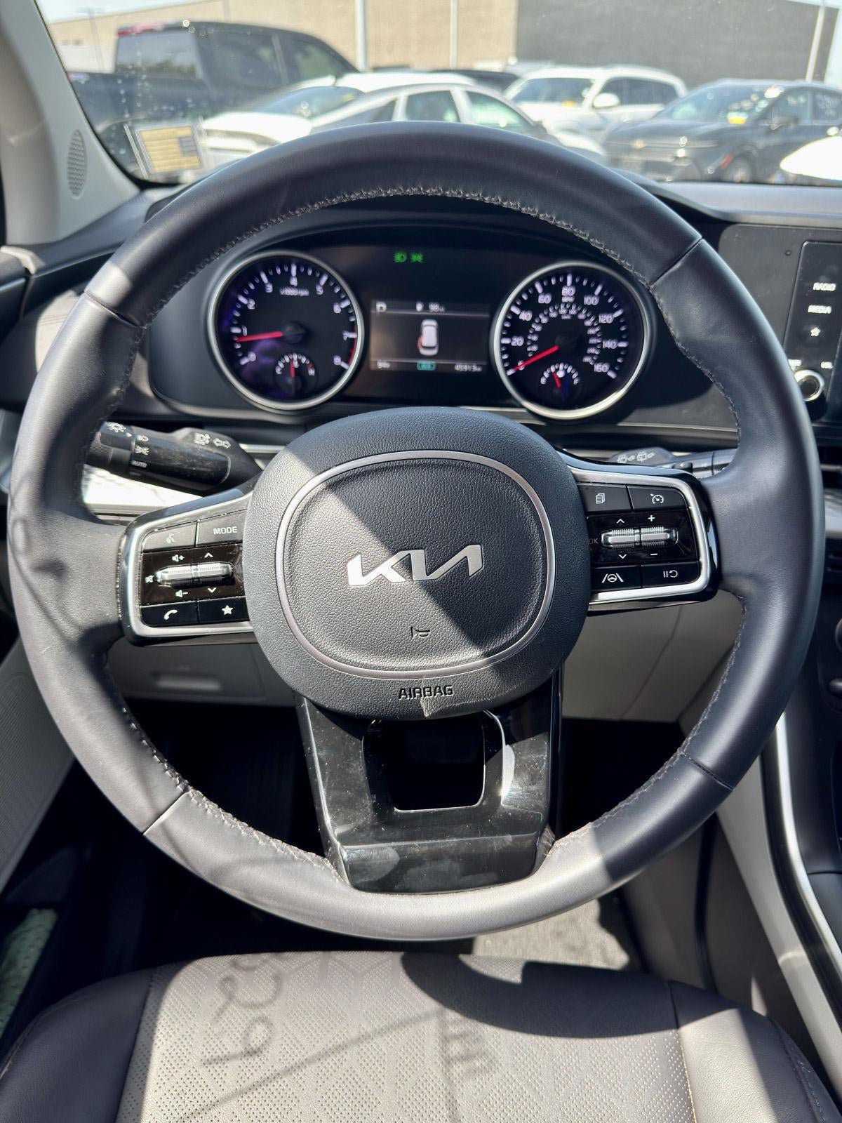 Certified 2024 Kia Carnival LX FWD image 21