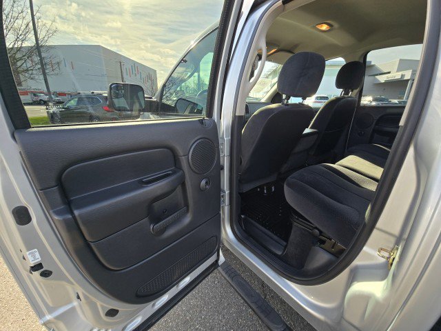 Used 2005 Dodge Ram 3500 Truck SLT w/ Trailer Tow Group RWD image 19