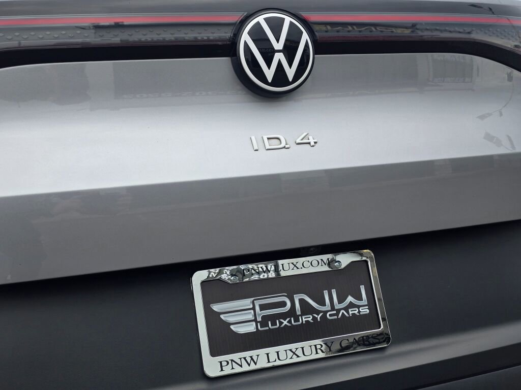 Used 2023 Volkswagen ID.4 Pro AWD/4WD image 14