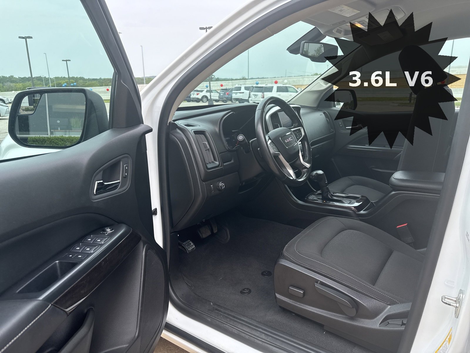 Used 2019 GMC Canyon SLE image 8