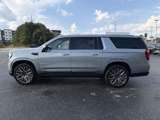 New 2026 GMC Yukon XL Denali Ultimate AWD/4WD image 9