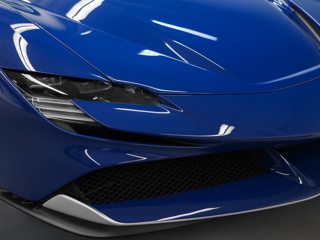 Certified 2022 Ferrari SF90 Spider image 5