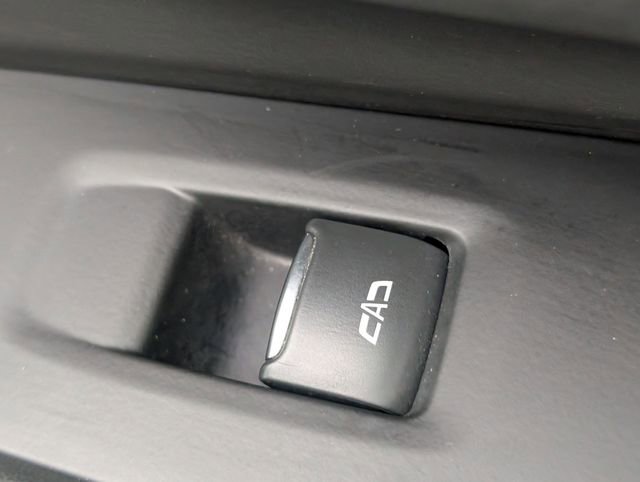 Used 2024 Chevrolet Tahoe Premier AWD/4WD image 36