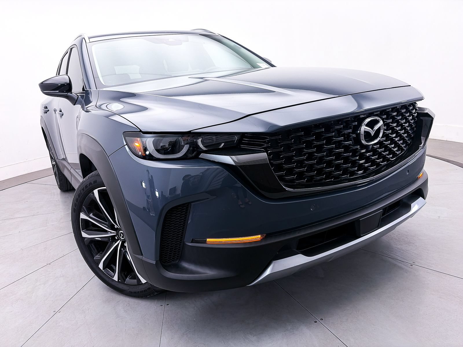 Used 2024 MAZDA CX-50 2.5 Turbo w/ Premium Plus Pkg AWD/4WD image 3