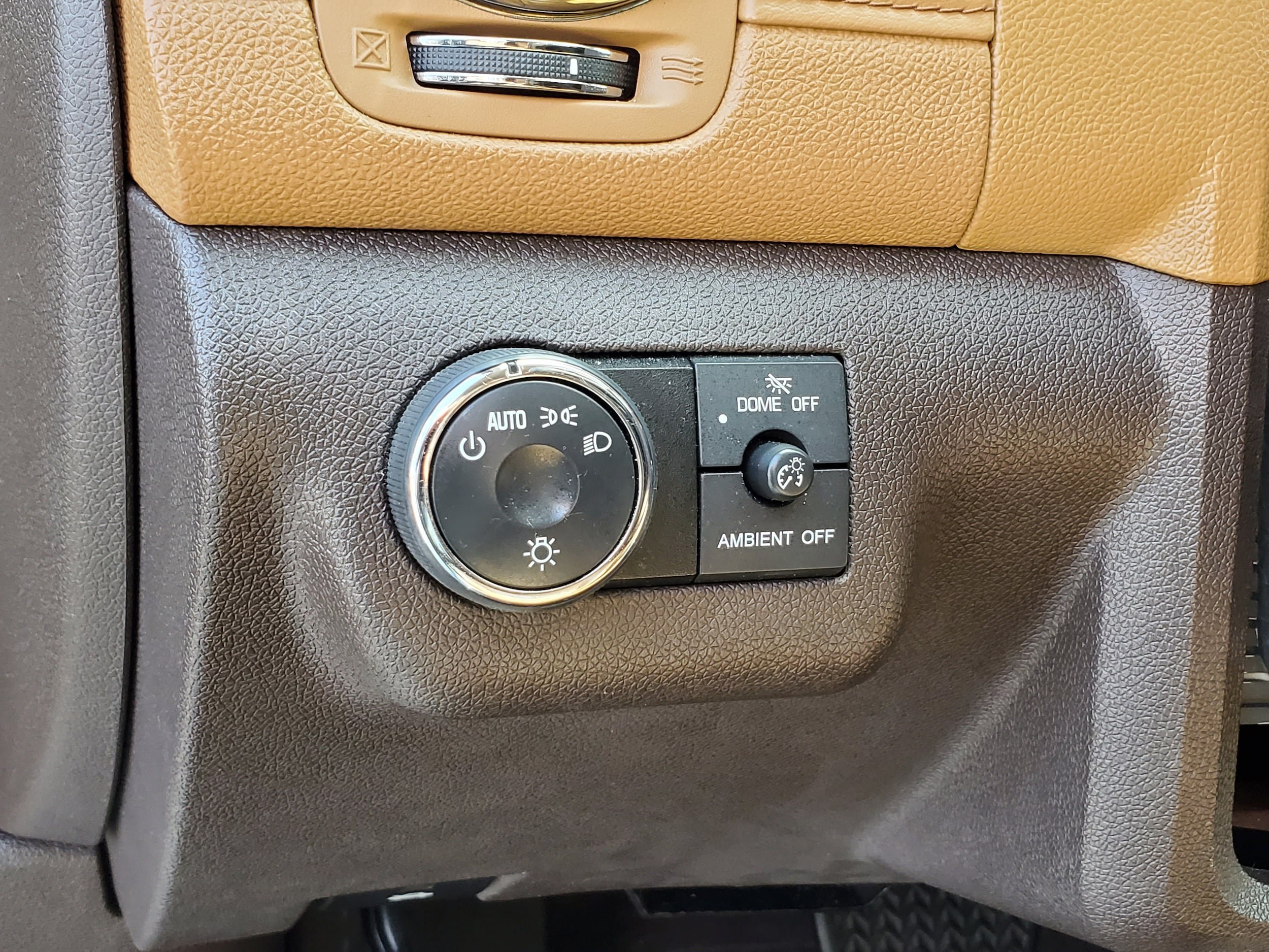 Used 2014 Buick Enclave Leather FWD image 15
