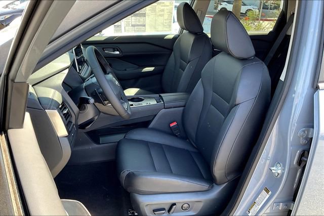 New 2026 Nissan Rogue SV w/ SV Premium Package image 7