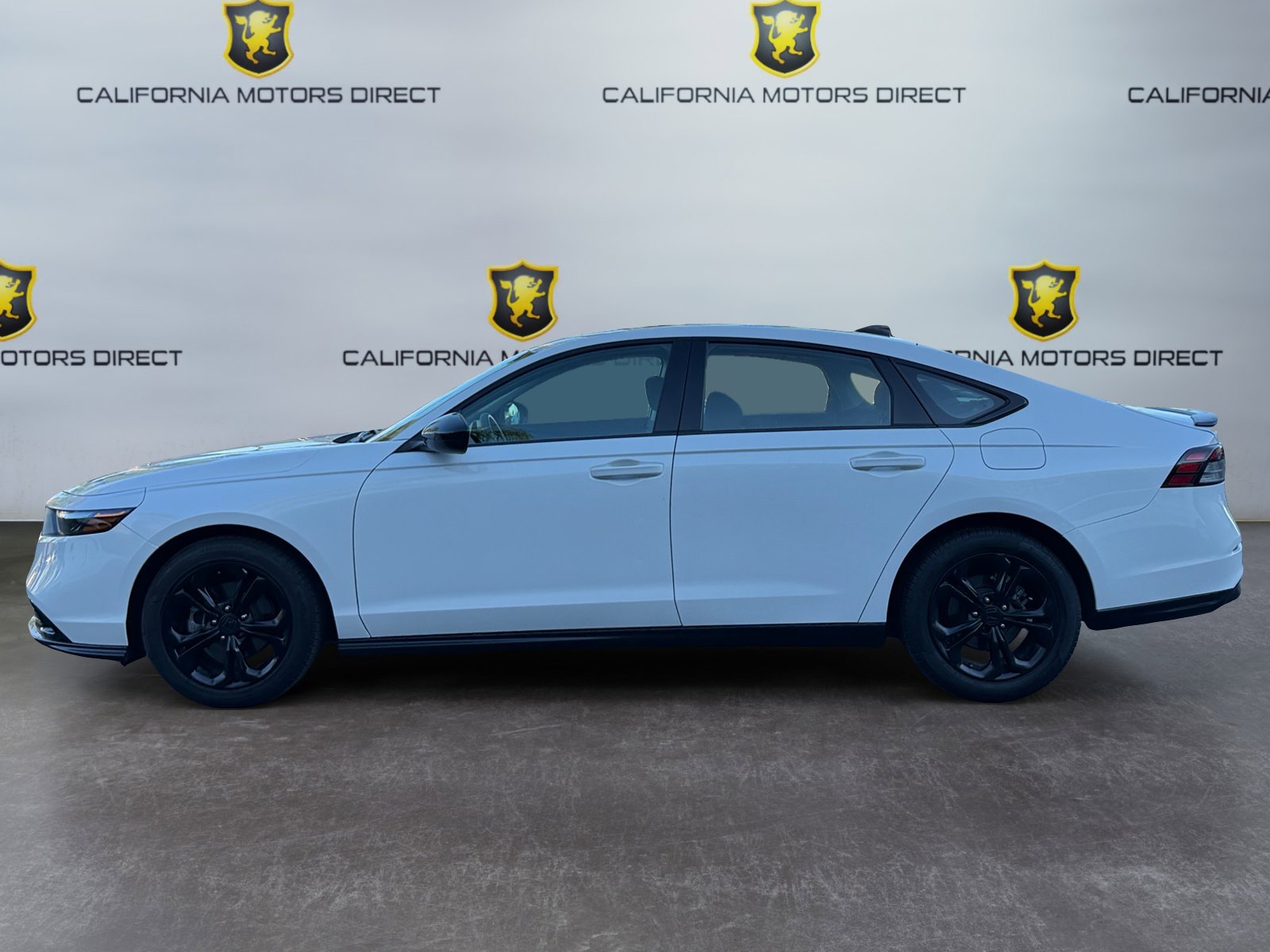 Used 2025 Honda Accord SE image 2