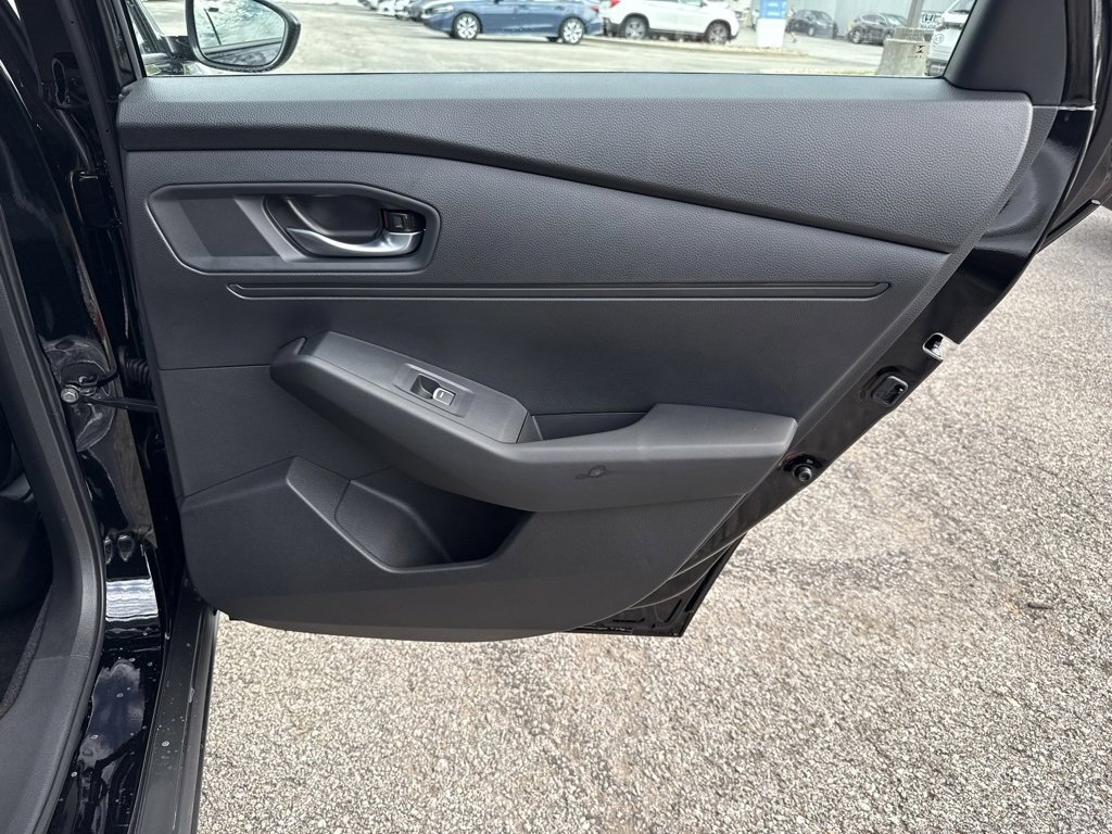 Used 2025 Honda Accord Sport image 39