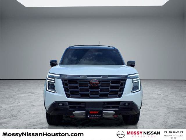 Certified 2025 Nissan Armada PRO-4X AWD/4WD image 3