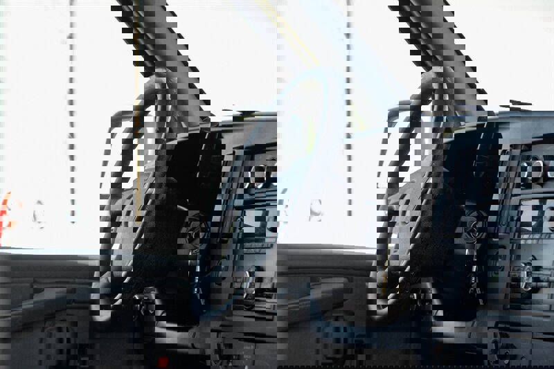 Used 2012 Chevrolet Express 2500 image 12