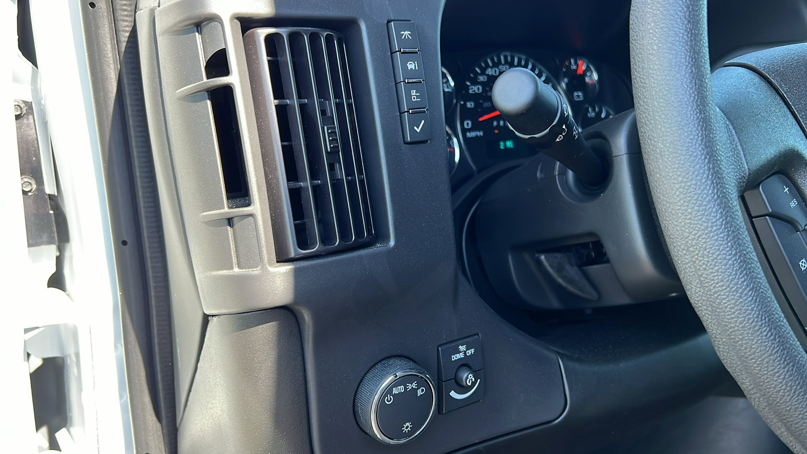 New 2024 Chevrolet Express 2500 Extended w/ Driver Convenience Package image 25