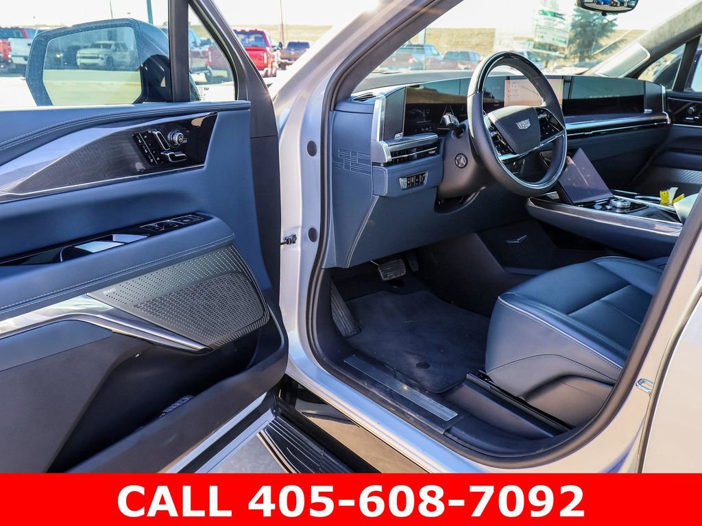 Used 2025 Cadillac Escalade IQ Sport 2 image 31