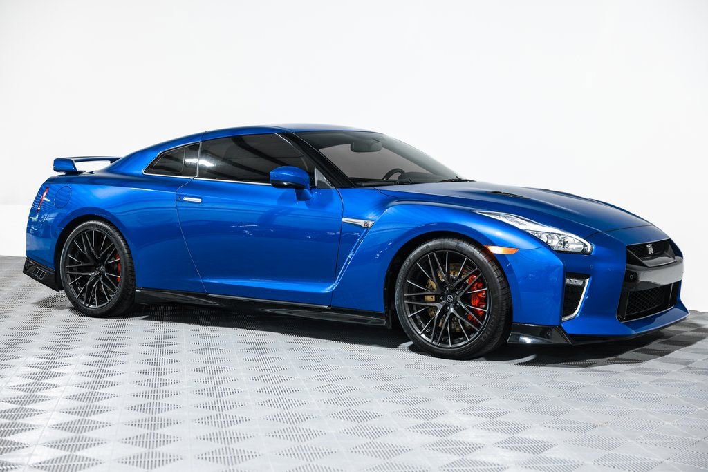 Used 2021 Nissan GT-R Premium AWD/4WD image 4