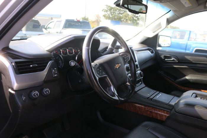 Used 2018 Chevrolet Suburban Premier image 7
