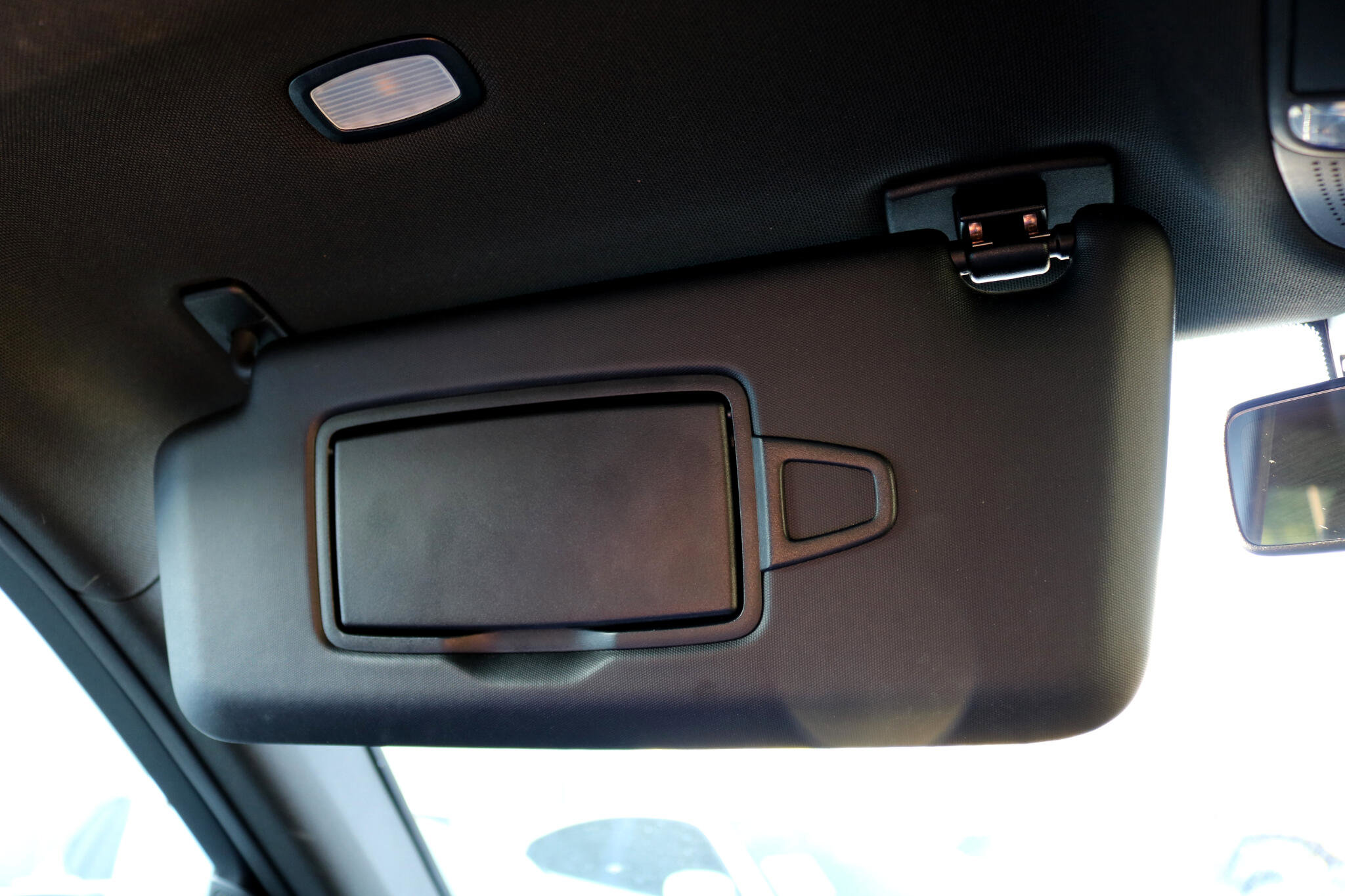 Used 2020 Mercedes-Benz GLC 300 4MATIC image 35