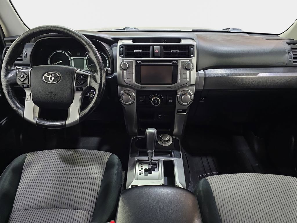 Used 2014 Toyota 4Runner SR5 AWD/4WD image 10