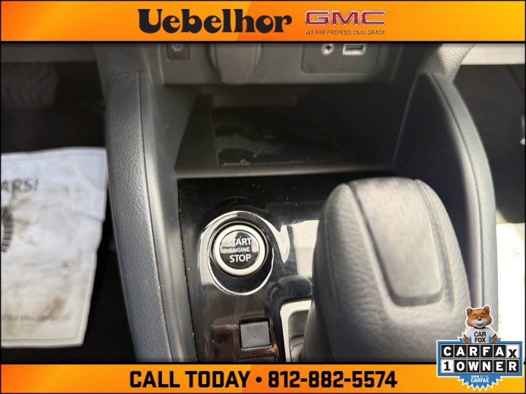 Used 2025 Nissan Versa SV w/ Trunk Package FWD image 21