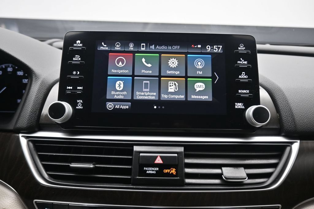 Used 2018 Honda Accord Touring image 17