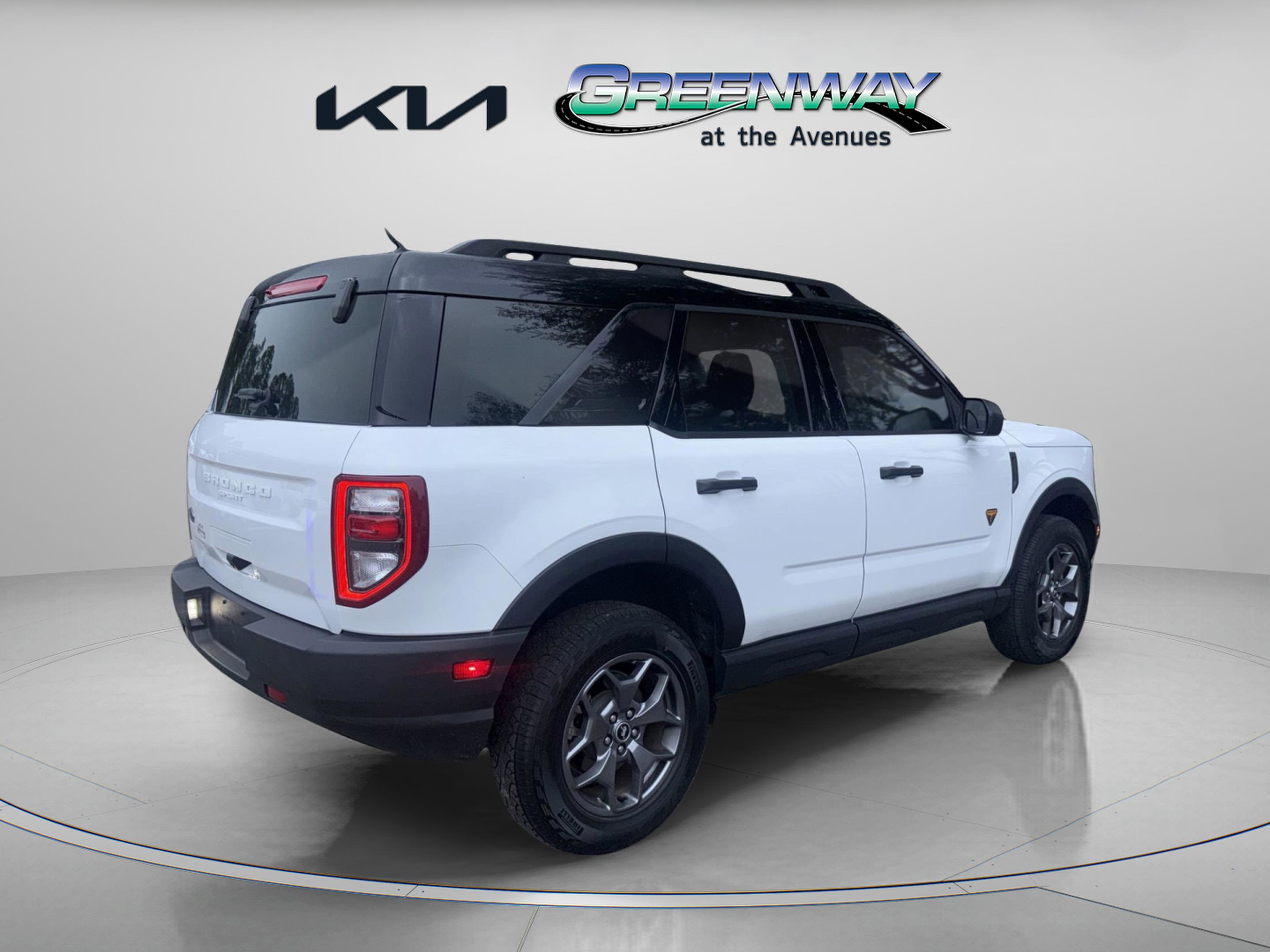 Used 2024 Ford Bronco Sport Badlands image 4