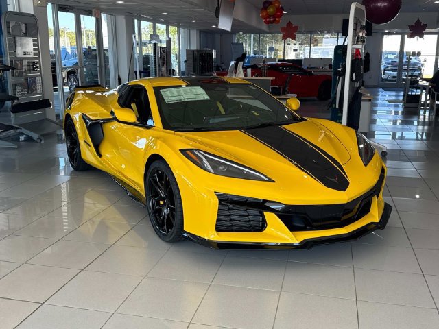 New 2027 Chevrolet Corvette Grand Sport RWD image 2