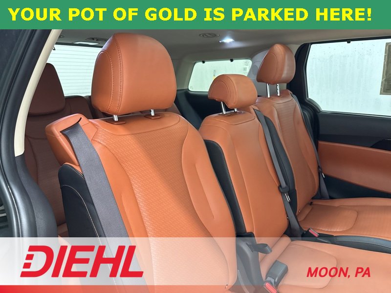 Used 2024 Kia Carnival SX Prestige image 15