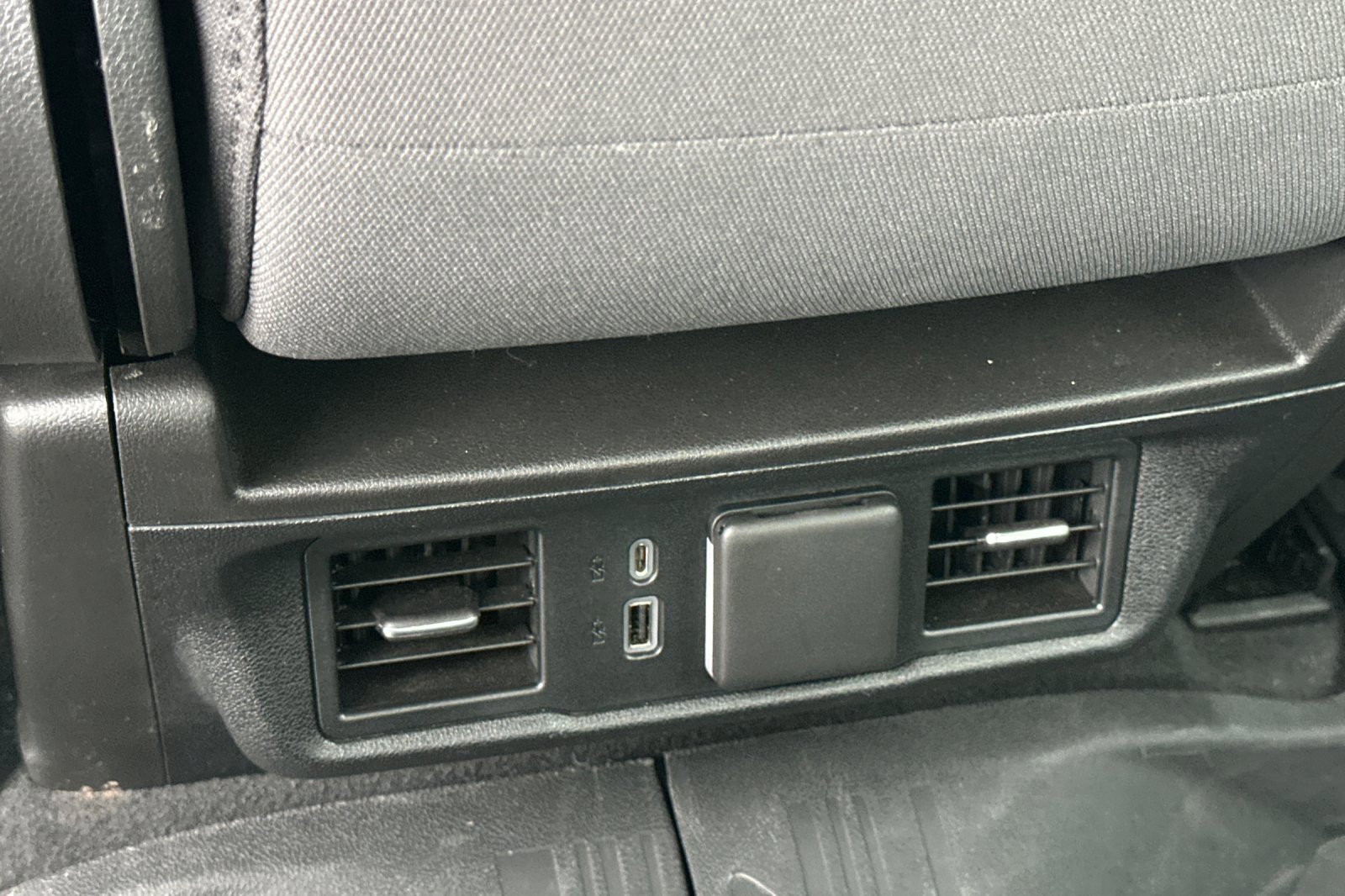 Used 2024 GMC Sierra 1500 Elevation w/ LPO, Elevation Black Package image 40