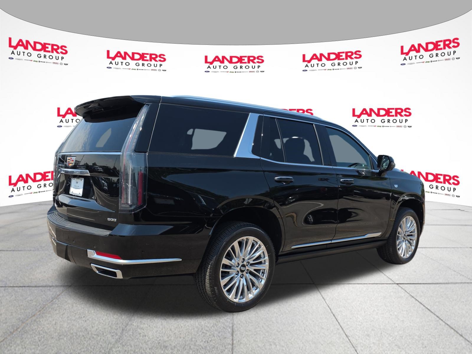 Used 2026 Cadillac Escalade Luxury w/ LPO, Floor Liner Package AWD/4WD image 3