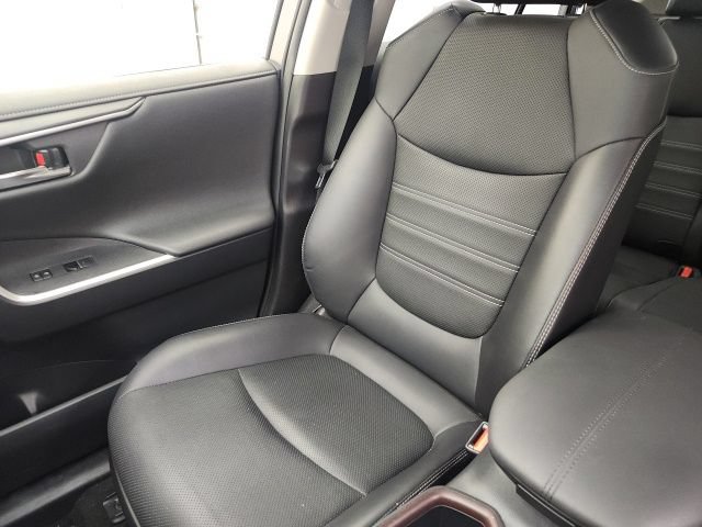 Used 2022 Toyota RAV4 Limited AWD/4WD image 20