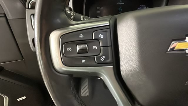 Used 2022 Chevrolet Suburban LT w/ Luxury Package AWD/4WD image 15