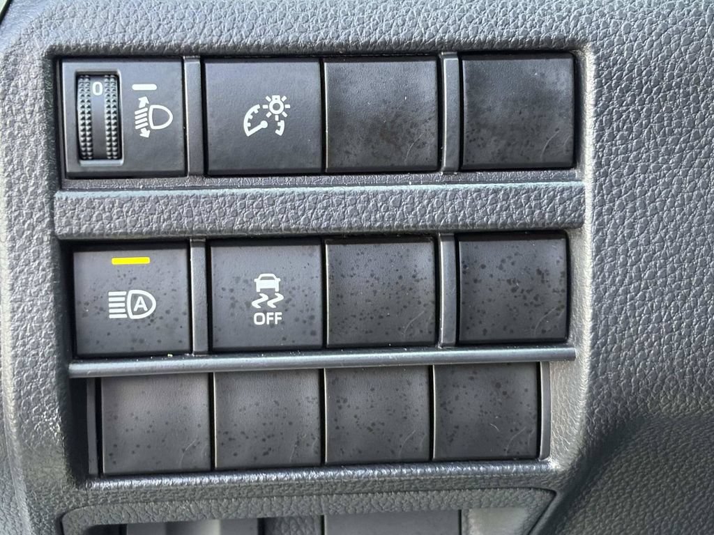 Used 2024 Toyota Tacoma SR5 AWD/4WD image 26