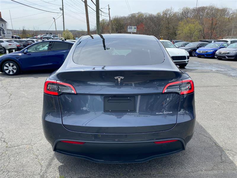 Used 2024 Tesla Model Y Long Range AWD/4WD image 4