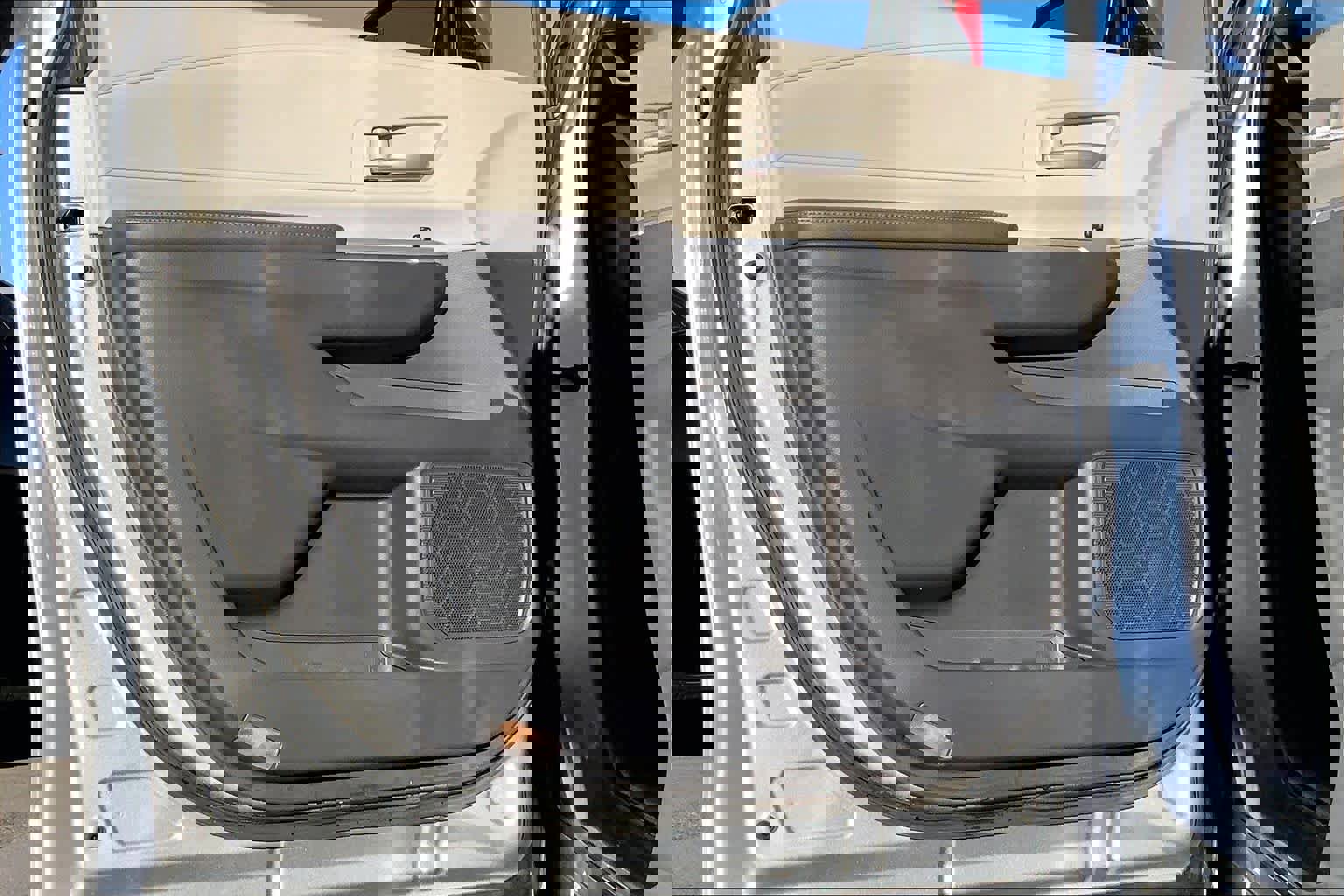 Used 2024 Toyota Sienna XLE image 22