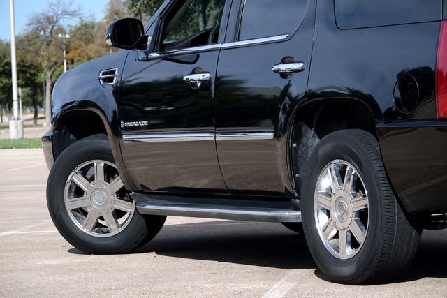 Used 2007 Cadillac Escalade 2WD w/ Information Package image 21