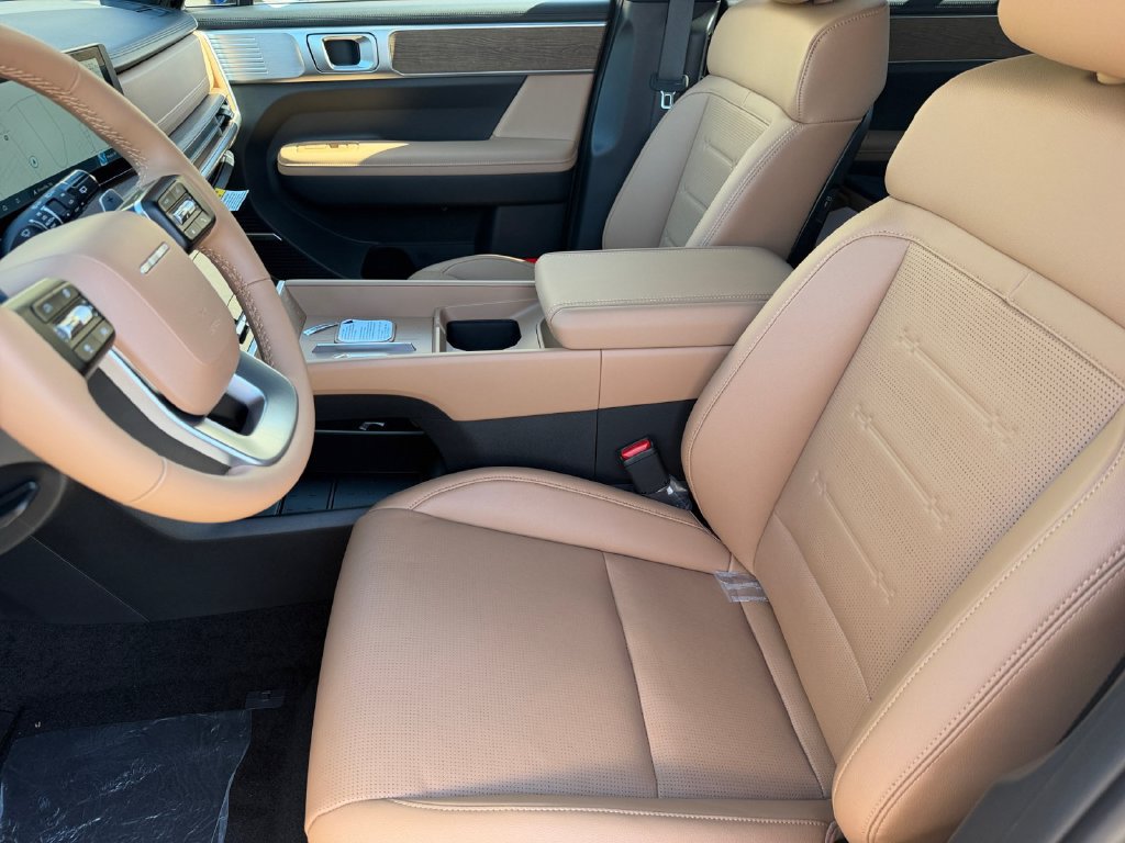 New 2027 Hyundai Santa Fe Limited FWD image 10