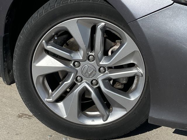 Used 2018 Honda Accord LX image 8