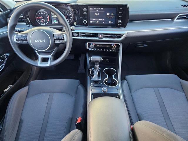 Used 2023 Kia K5 LXS image 15