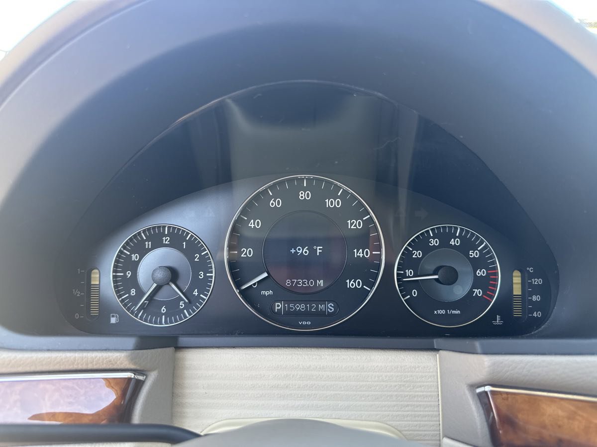 Used 2005 Mercedes-Benz E 320 Sedan image 24