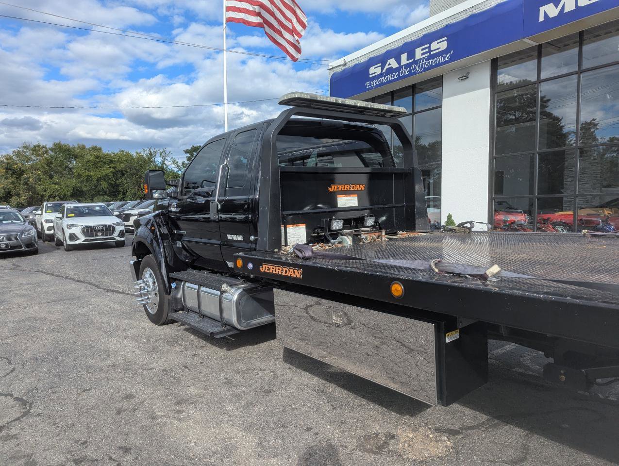 Used 2019 Ford F650 2WD SuperCab Super Duty image 13